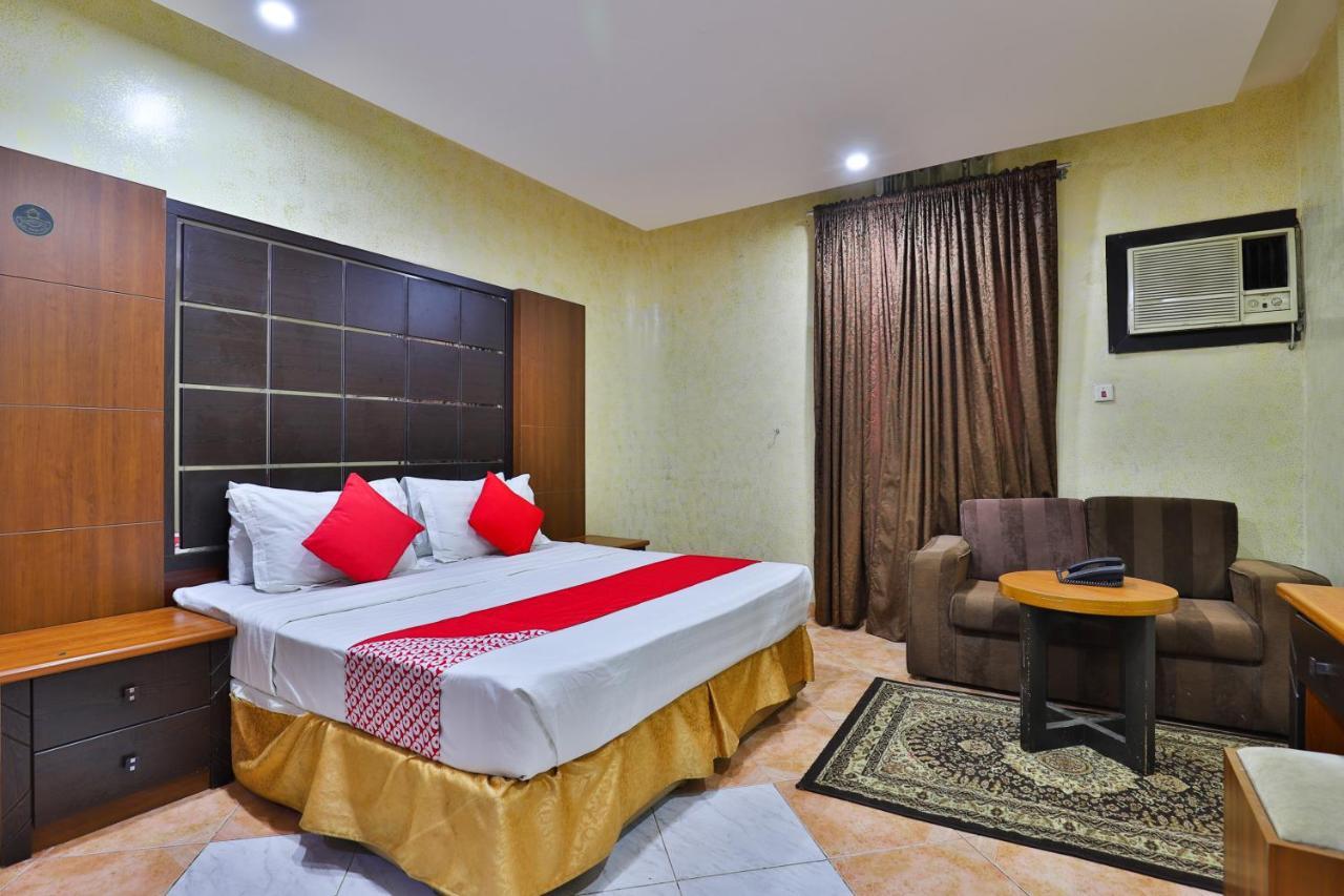โอโย 396 อาลัม อัลซาลา อัลโคบราทาวเวอร์ Hotel เจดดาห์ ภายนอก รูปภาพ